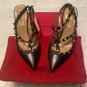 Valentino Rockstud Caged Pump